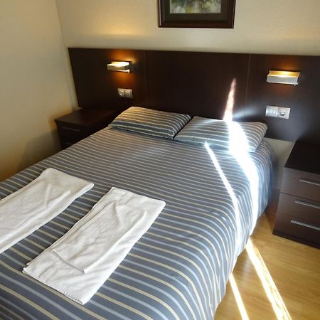 Hostal Cal Forner Hotel Andorra la Vella Buitenkant foto