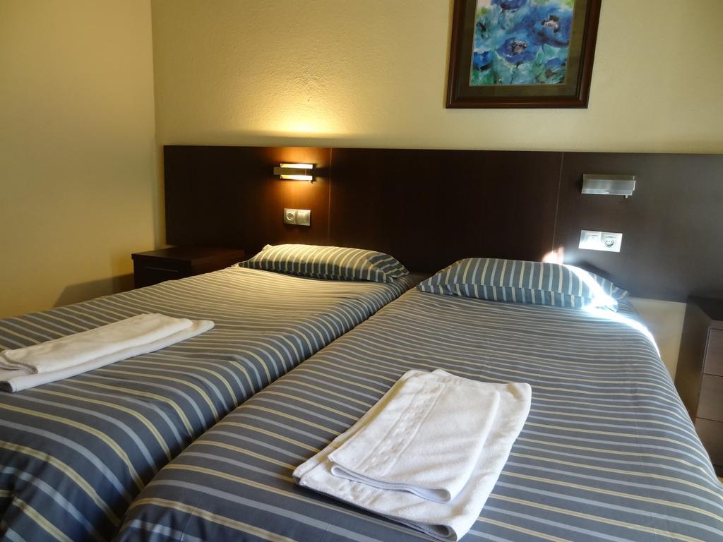 Hostal Cal Forner Hotel Andorra la Vella Kamer foto