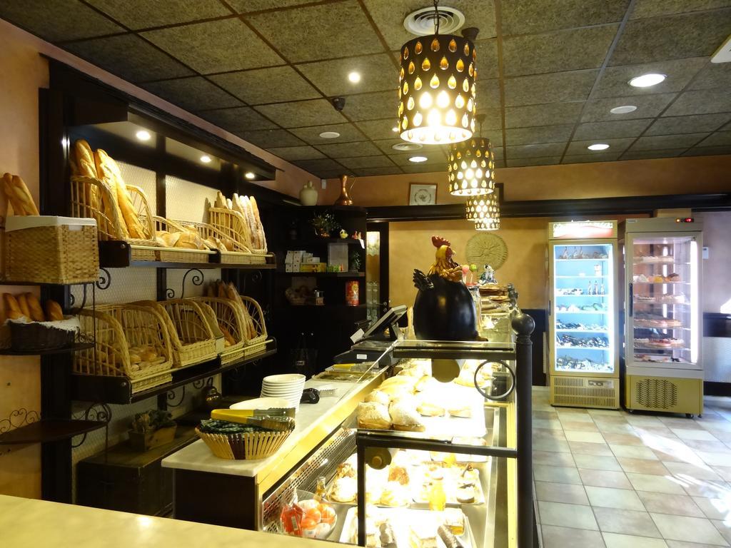 Hostal Cal Forner Hotel Andorra la Vella Buitenkant foto