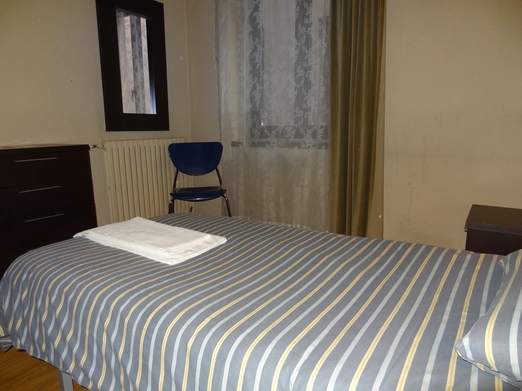 Hostal Cal Forner Hotel Andorra la Vella Kamer foto