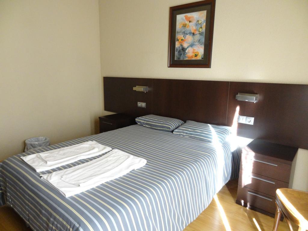 Hostal Cal Forner Hotel Andorra la Vella Buitenkant foto