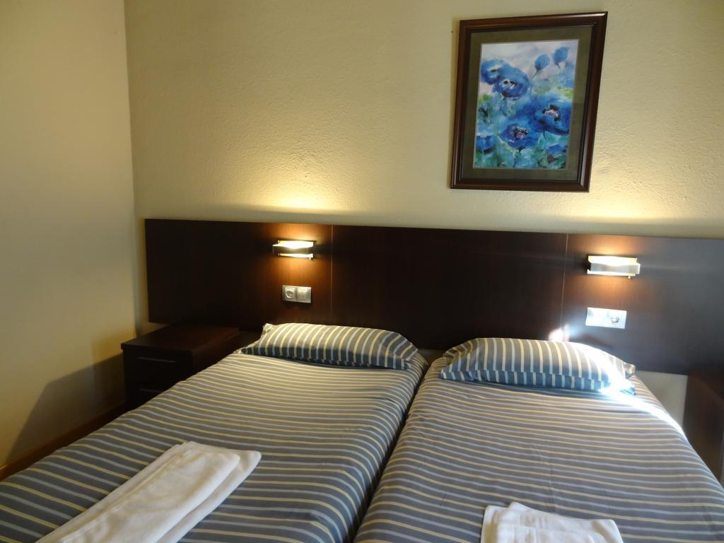 Hostal Cal Forner Hotel Andorra la Vella Kamer foto
