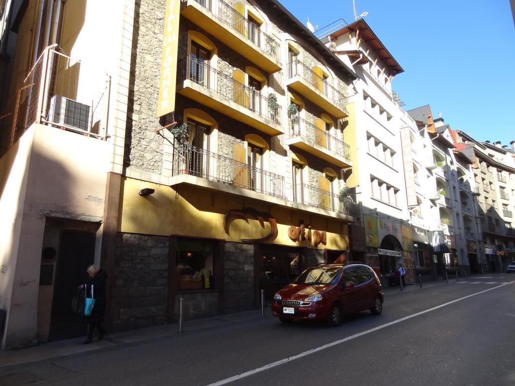 Hostal Cal Forner Hotel Andorra la Vella Buitenkant foto