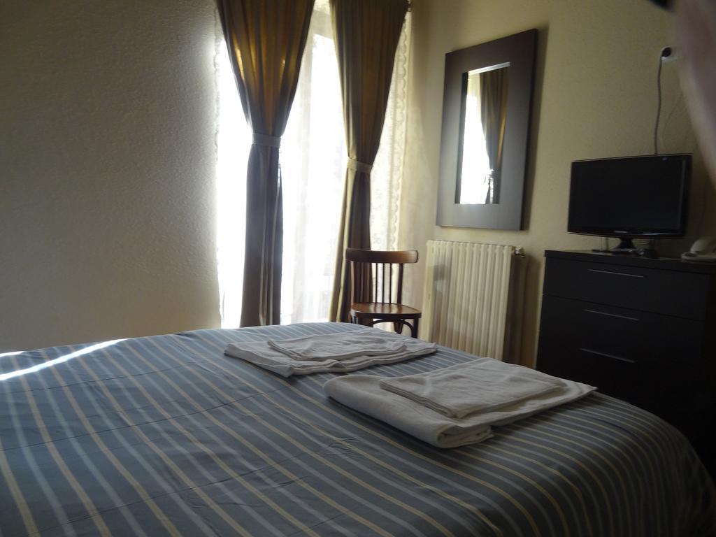 Hostal Cal Forner Hotel Andorra la Vella Buitenkant foto